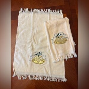 Set of Two HUDSONS BAY Vintage Holiday Hand Towels
